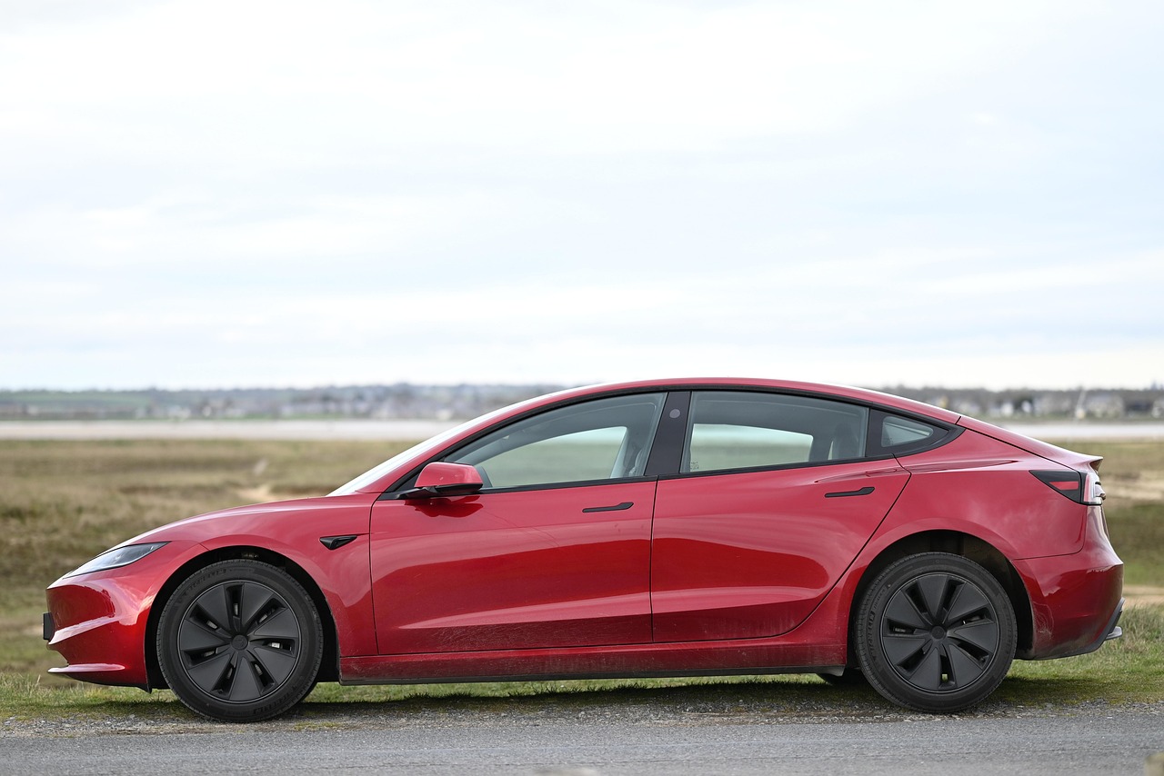 Tesla Takes Over Megacharger Operations at Three California Forum Mobility Depots
