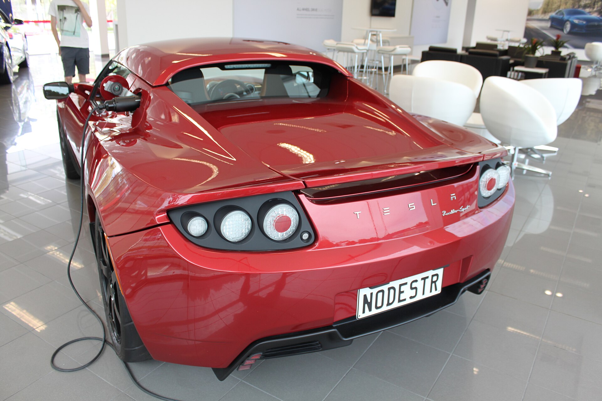 Tesla, Roadster Havada Süzülme Gösterimini 15 Ekim'e Erteledi