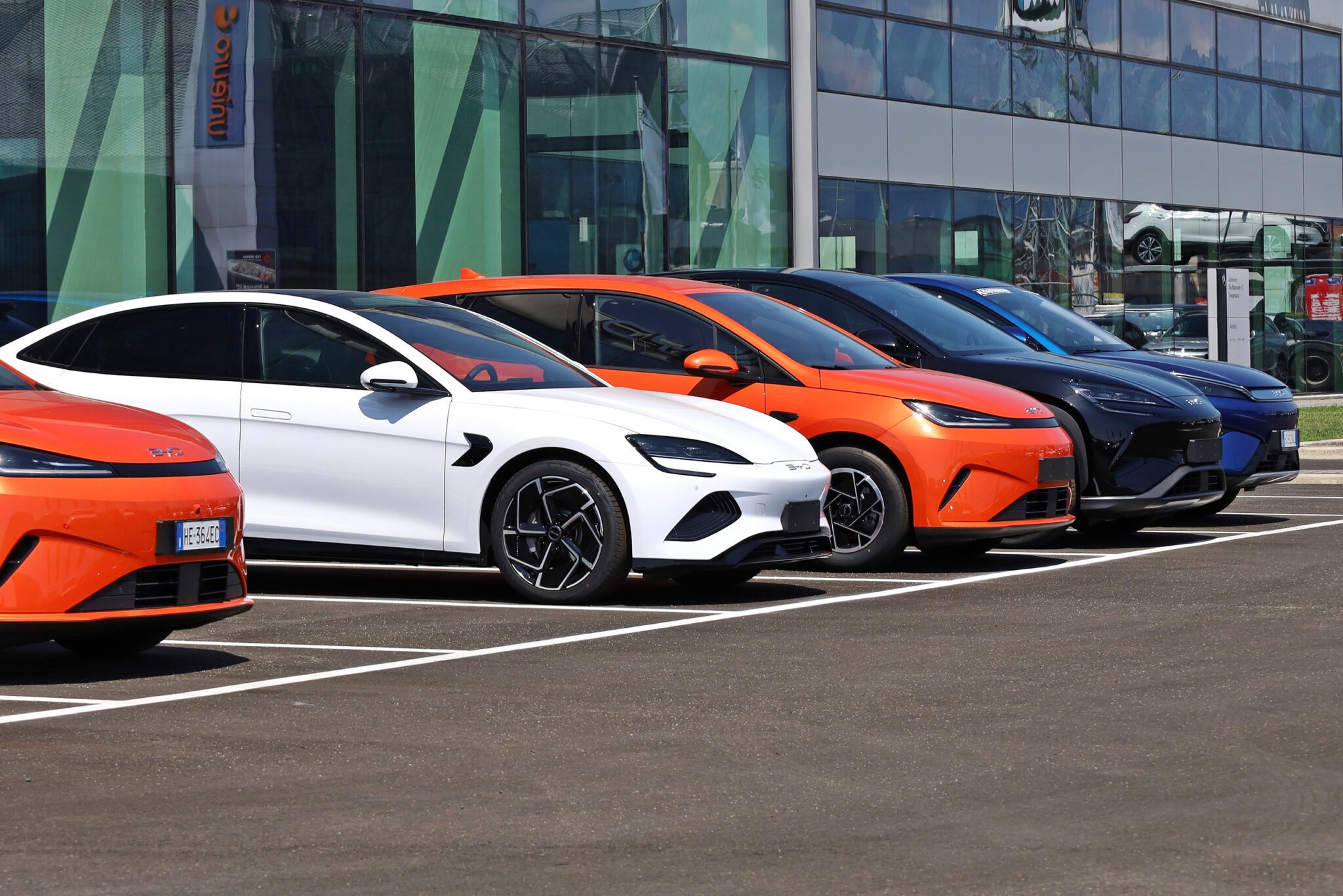 Europe's EV Jobs Shift Toward Chinese Automakers as US BEV Sales Slide