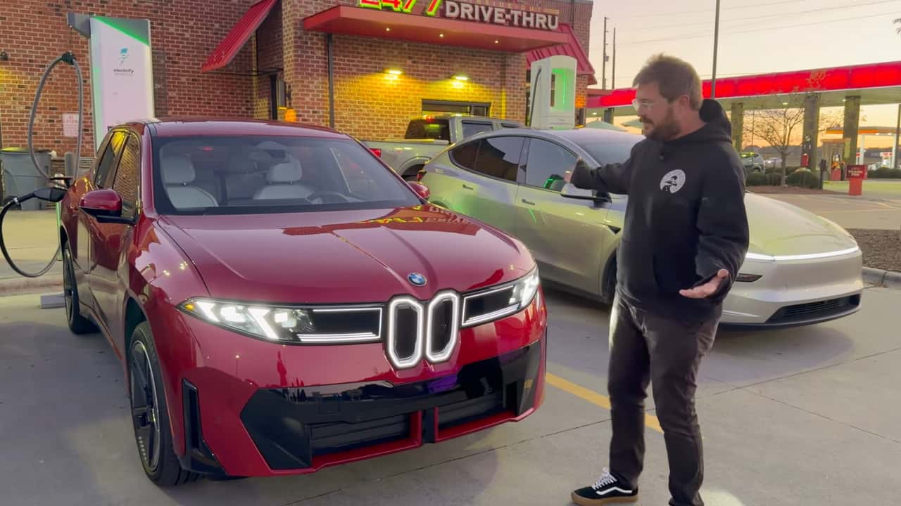 BMW iX3, 70 mph Menzil Testinde Rivian R2'yi 127 Mil Geride Bıraktı