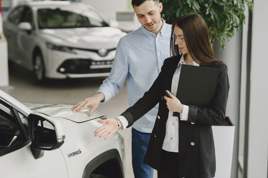 Hybrid Payments Lower than EVs and Gas Cars in Q2