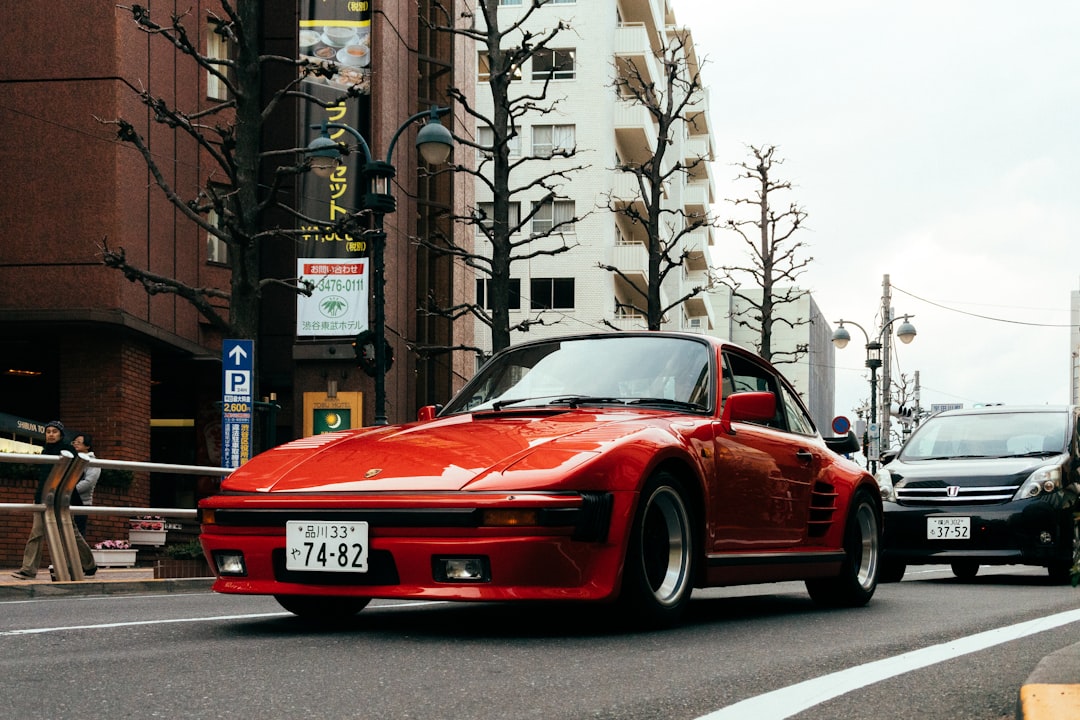 Unmodified 1986 Porsche 944 Turbo Heads to Auction Without Reserve