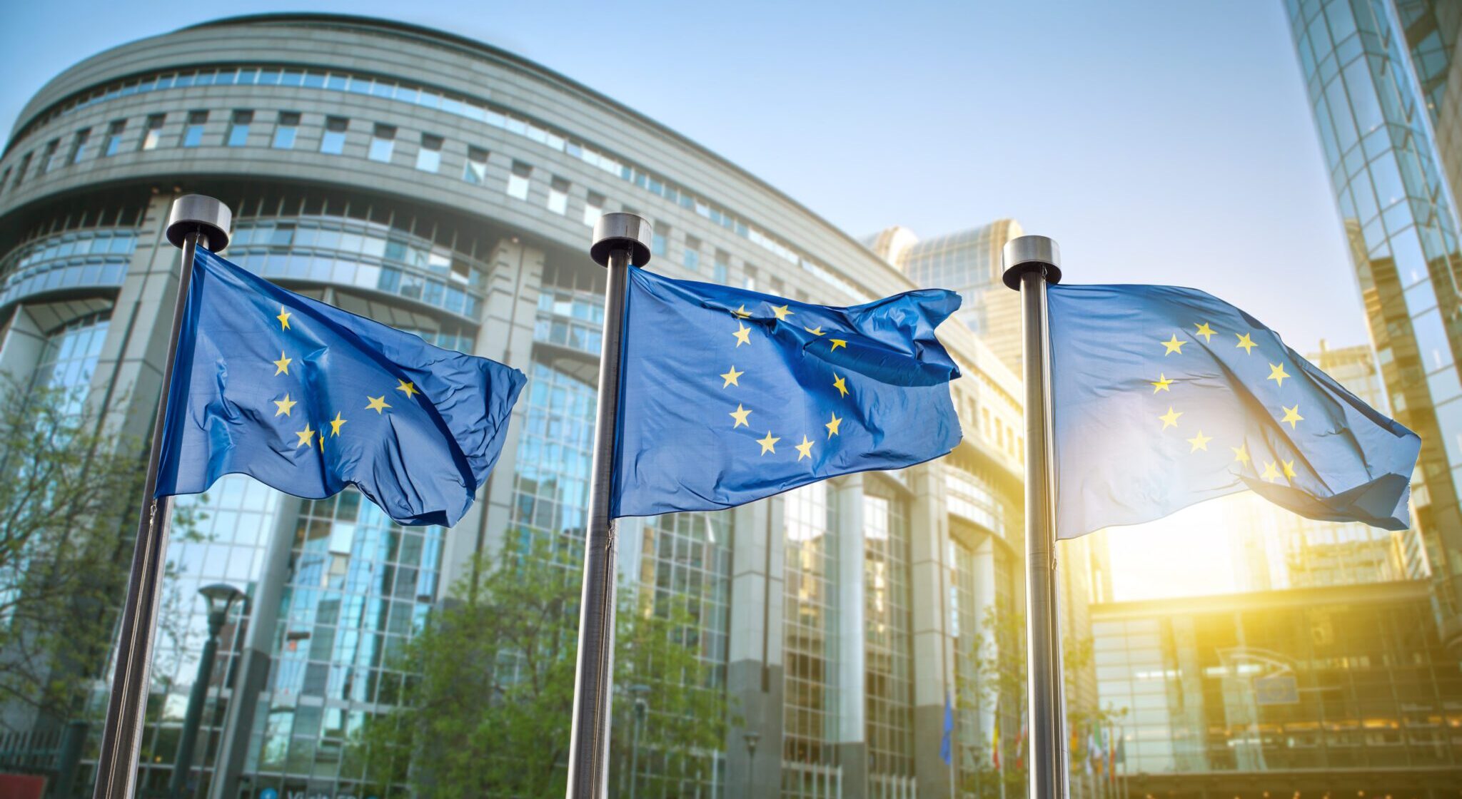 Fransa ve Almanya'dan 2035 Hedefinde Geri Adım: 'Made in Europe' Karşılığında Yumuşak CO2 Kuralı