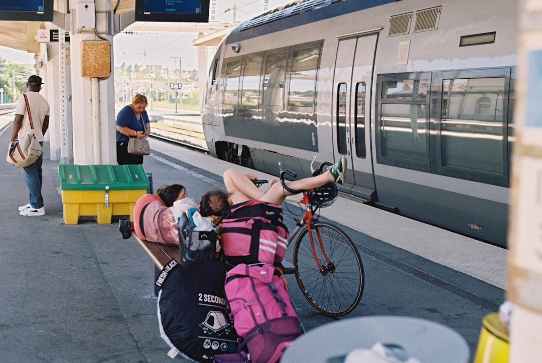 Cycling UK kritisiert Merseyrails E-Bike-Verbot als Schlag gegen die Barrierefreiheit