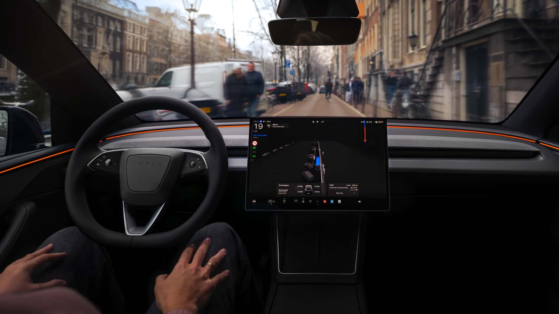 Almanya Tesla FSD'ye Onay Verdi Ama İsmin Değişmesini İstiyor