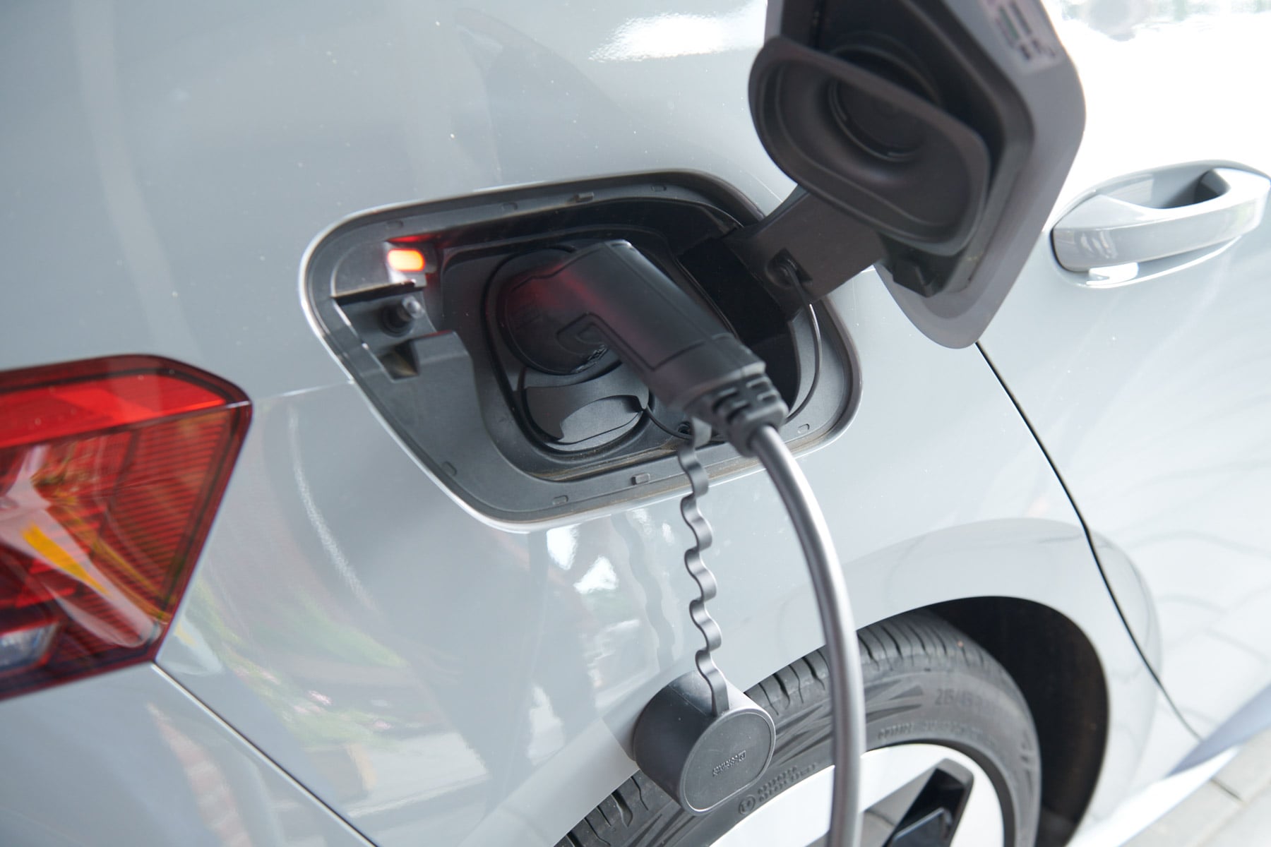 Wallbox Powers Up Montréal Airport With 120 New EV Chargers