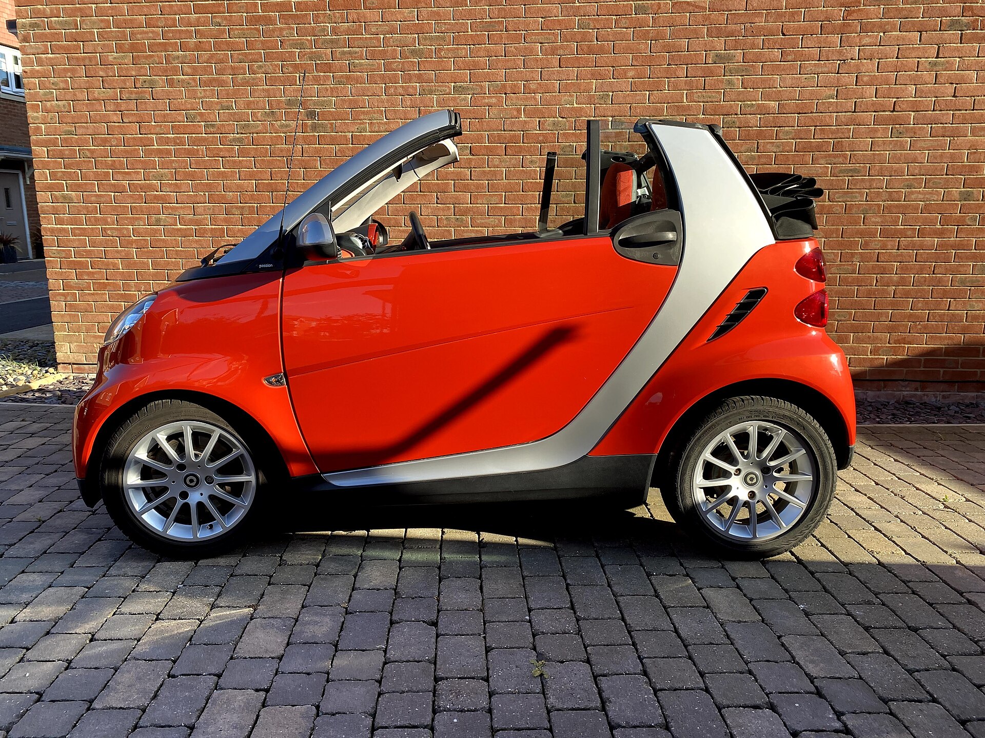 Smart #2, Paris Fuarı'nda Elektrikli İki Koltuklu Modeli Geri Getirdi