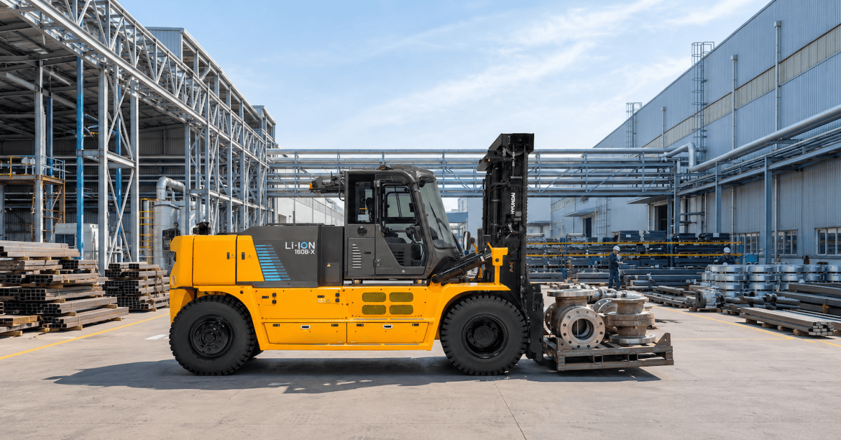 Hyundai's 160B-X Battery-Electric Forklift Brings Heavy-Duty Lifting Into the EV Era