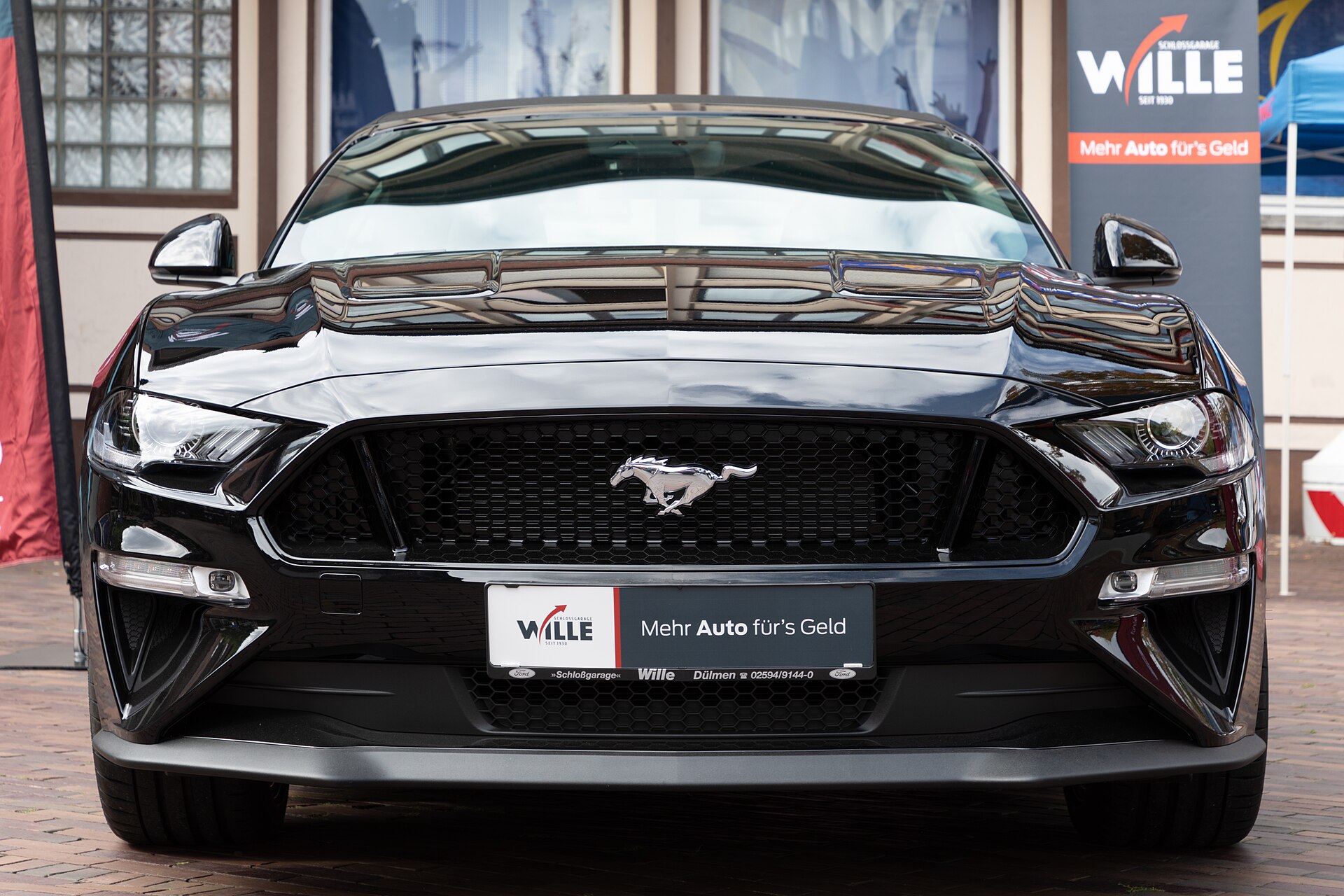 Ford CEO Warns on Chinese Automakers, Calls Europe 'Too Late'