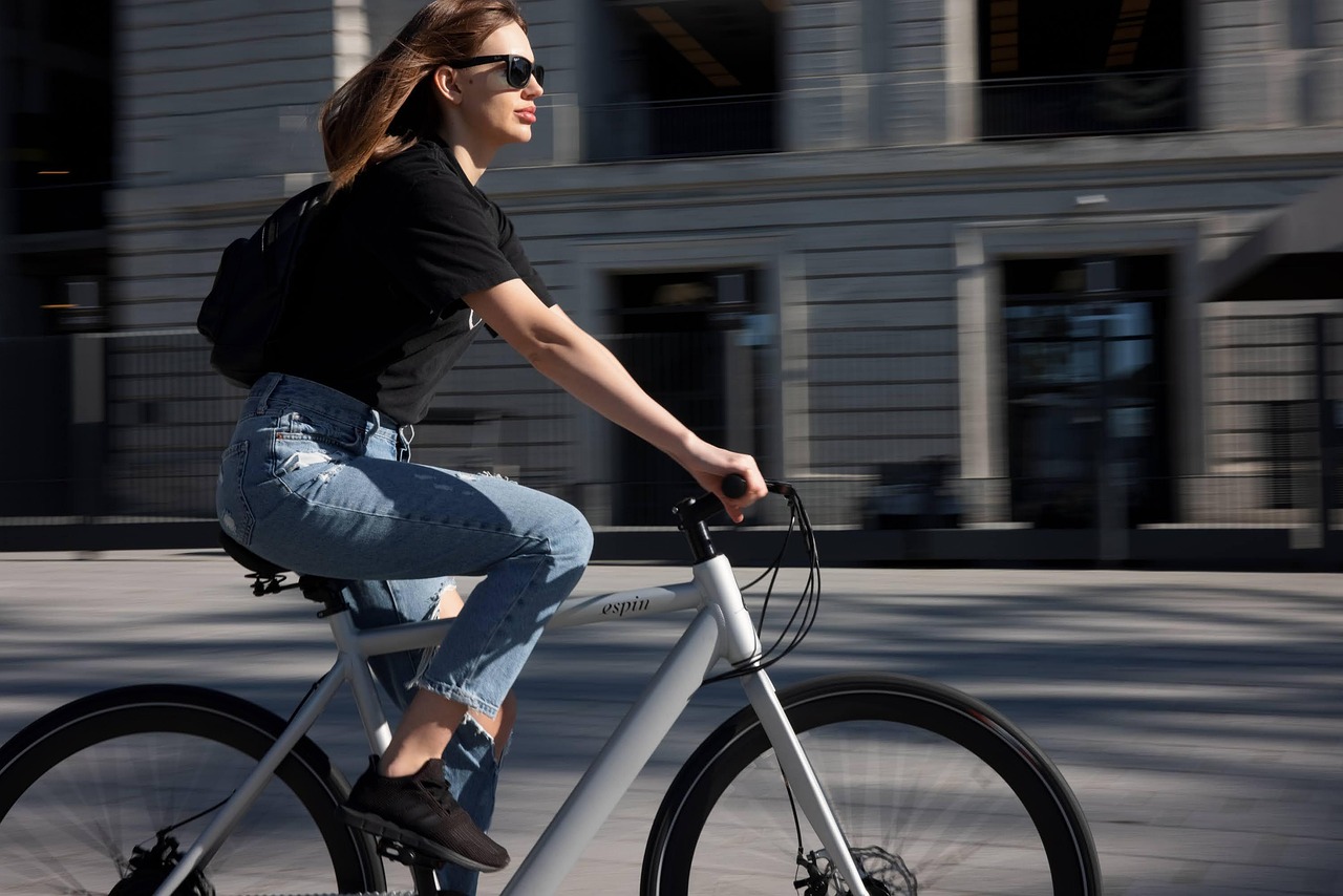 Forest-Bericht: Sharing-E-Bikes helfen, Londons Geschlechterlücke beim Radfahren zu verkleinern