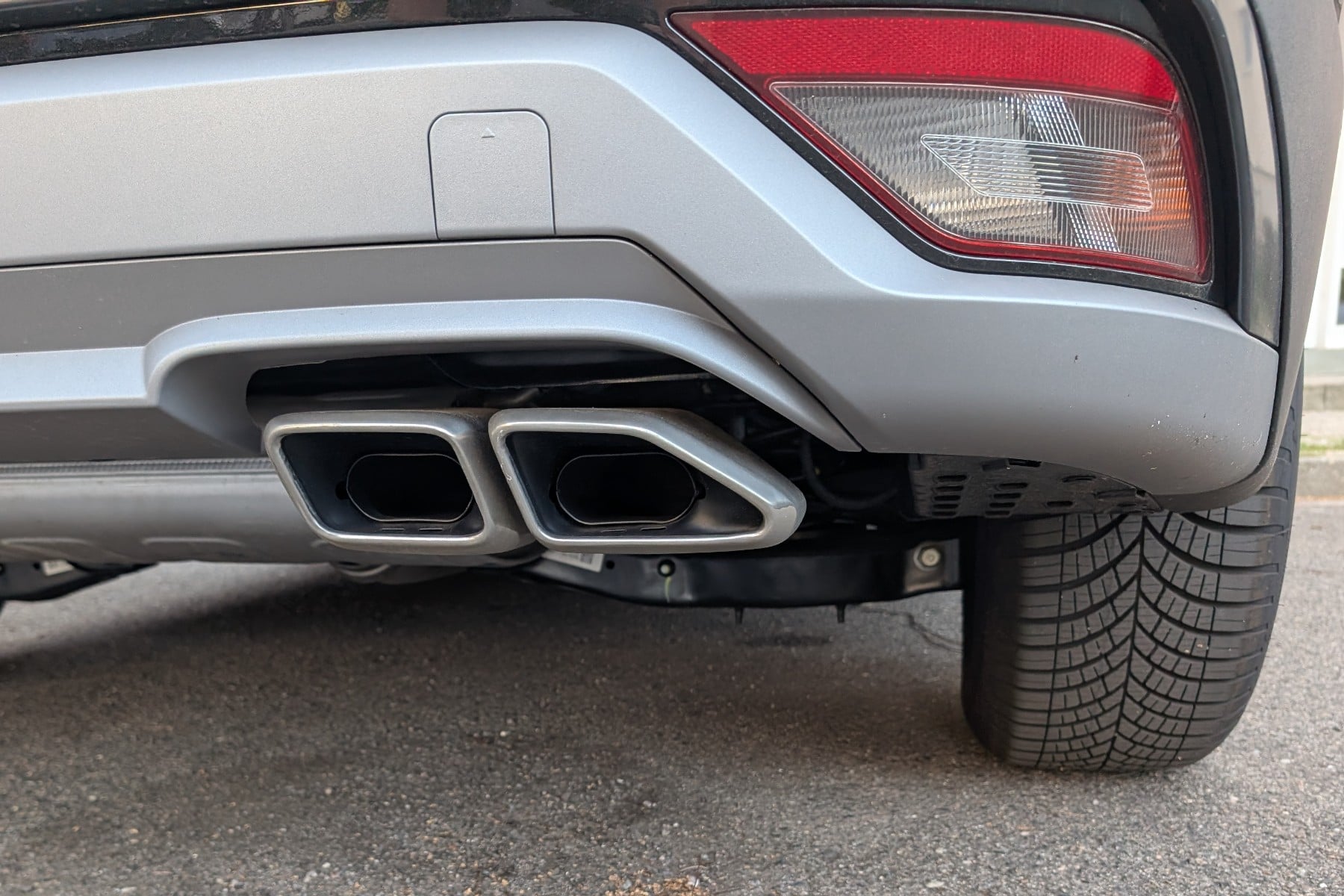 Gerçek Yol Verisi: Plug-in Hibritler Resmi Rakamların Altı Katı CO2 Salıyor