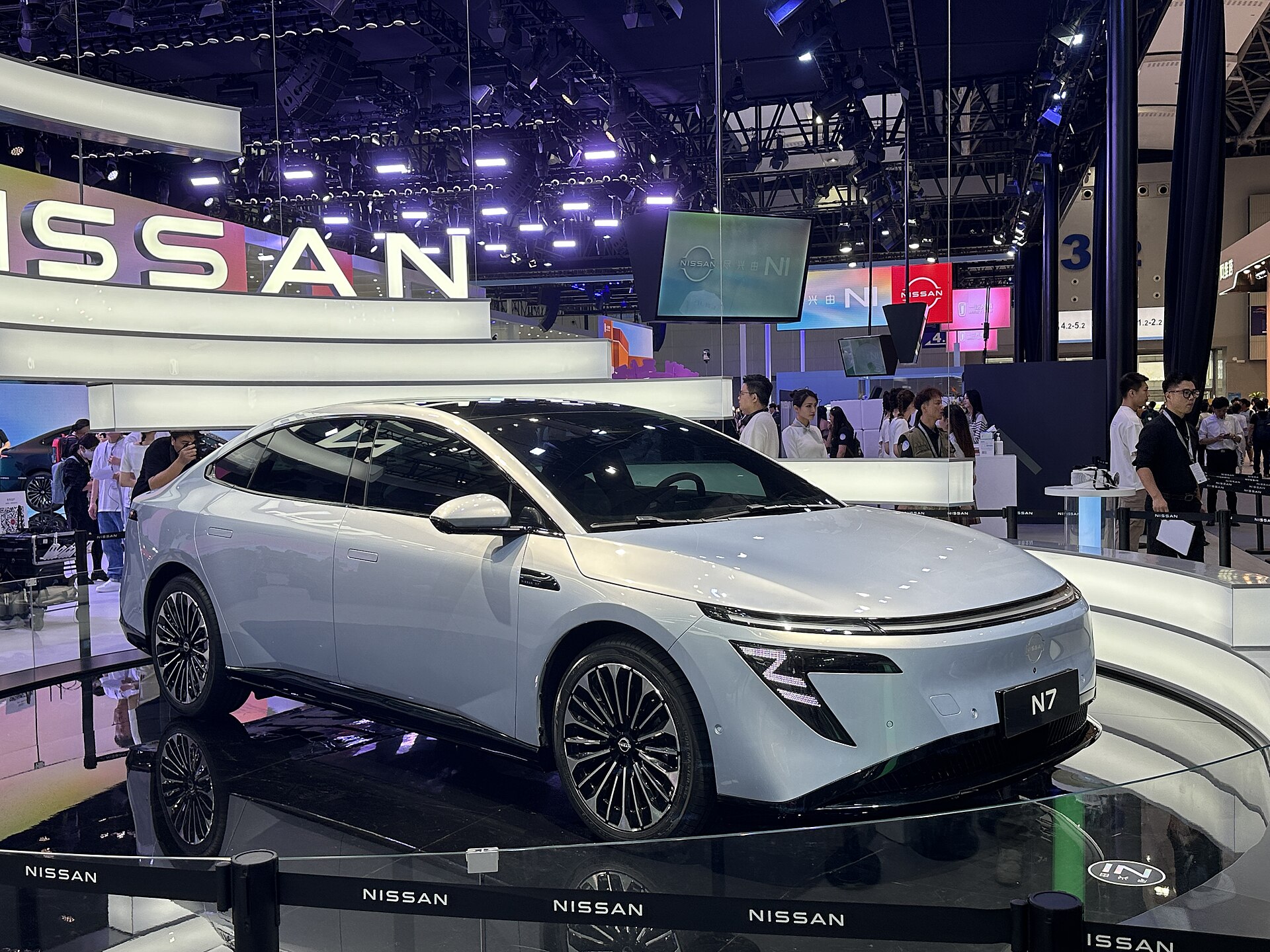Dongfeng Nissan Prepares Updated N7 Electric Sedan for September 22 Debut