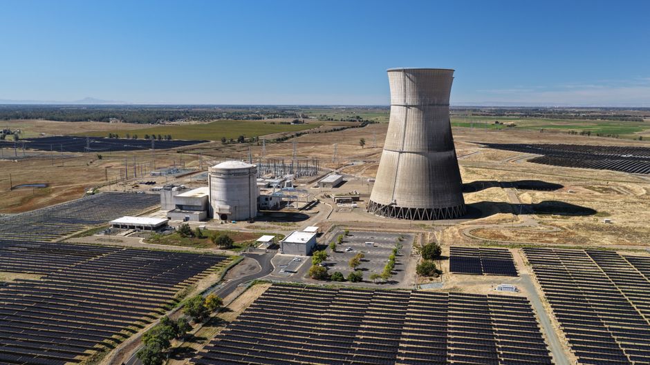 Solar Power Outshines Coal and Gas in US Grid Additions Despite Political Hurdles