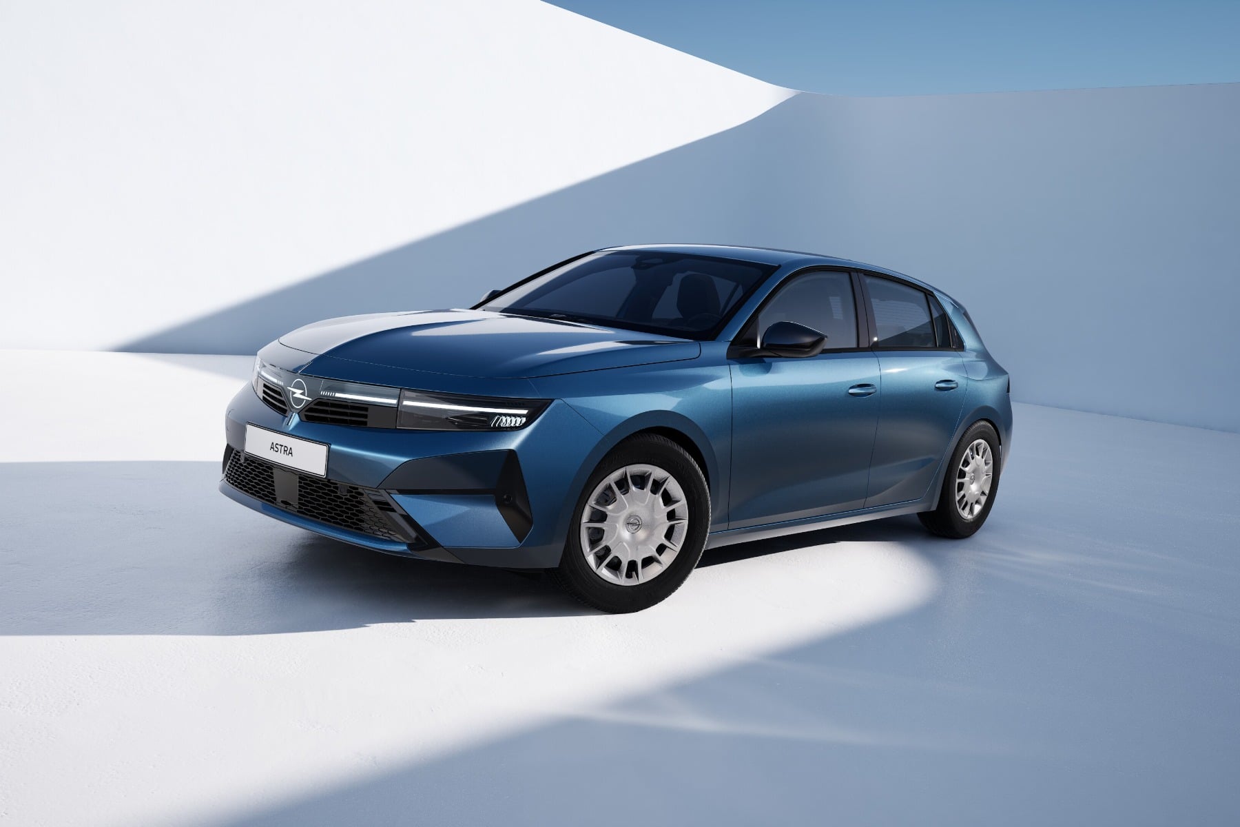 Opel, Astra Electric'in Giriş Sürümünü 36.490 Euro'ya Sundu