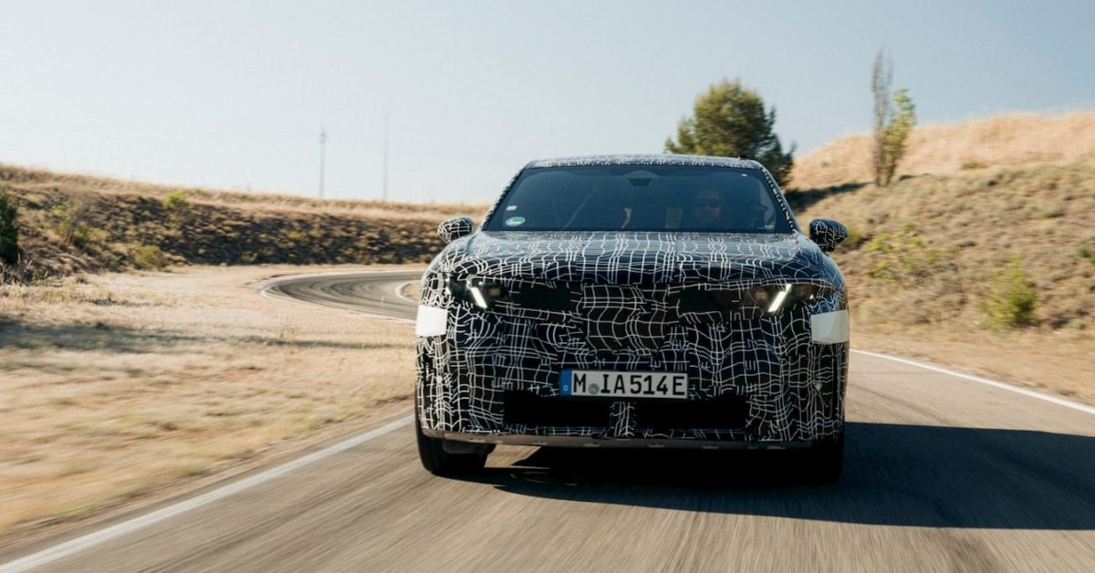 BMW iX4 Tanıtımdan Günler Önce Sızdı: İşte Elektrikli Coupe-SUV