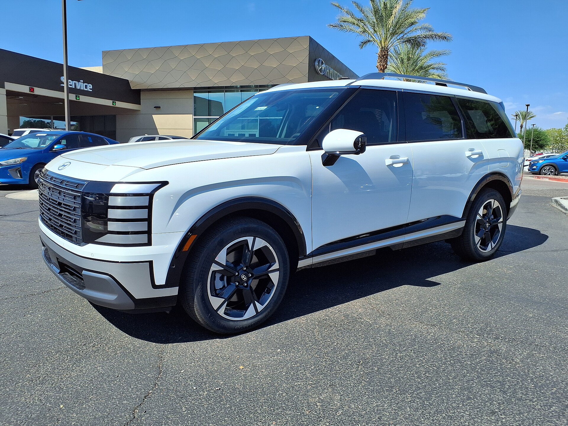 2026 Hyundai Palisade Hybrid: A Bold 3-Row SUV That Hits 34 MPG