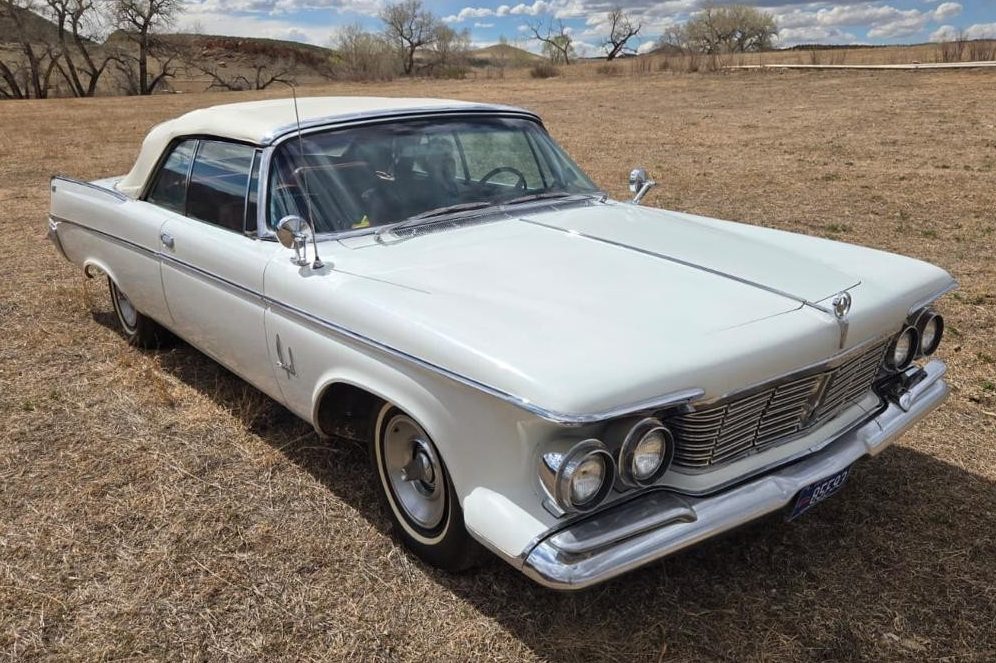 Nadir Bir Klasik: 1963 Imperial Crown Convertible