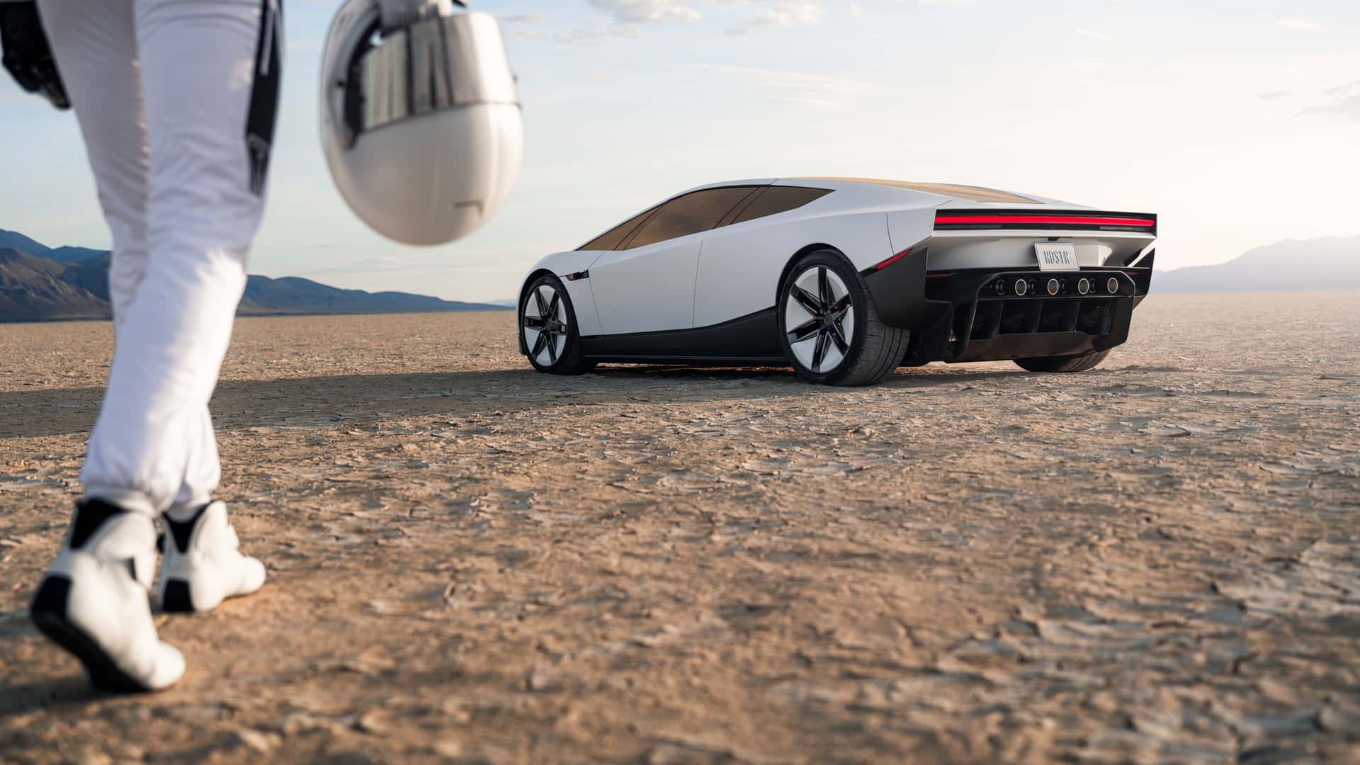Tesla Roadster Ön Sipariş Sözleşmesinde Teslimat Garantisi Yok