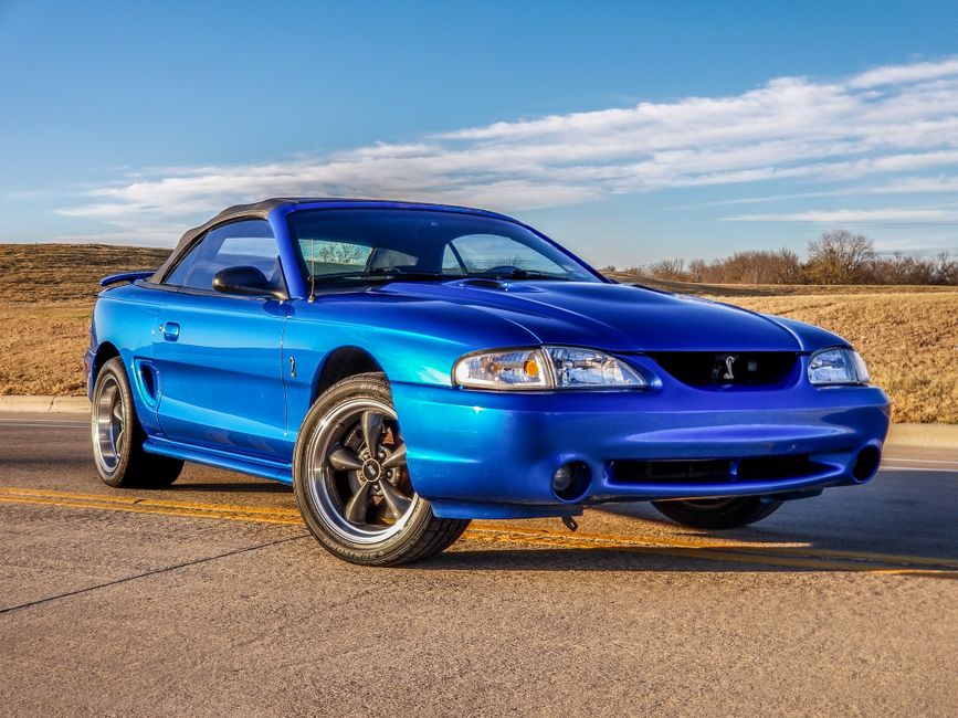 Final Roar of the Fox: The 1993 Mustang SVT Cobra
