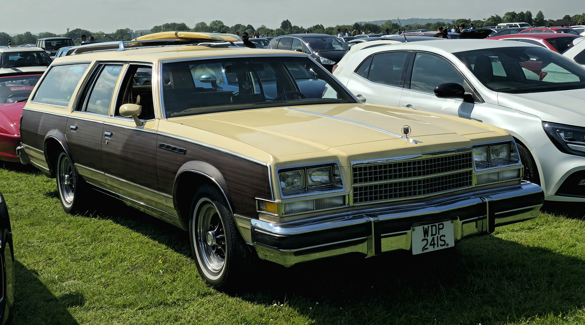 Zarafetini Koruyan Bir Klasik: 1983 Buick Electra Limited Coupe