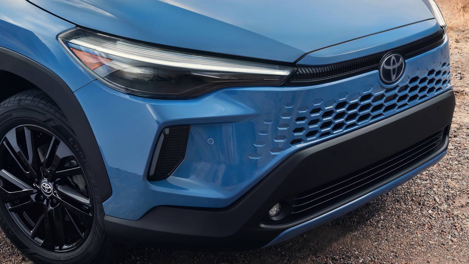 Toyota'nın En Uygun Hibrit SUV'u Belirgin Şekilde Zamlandı