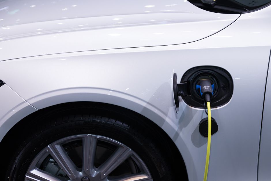 Tesla Unveils Rare-Earth-Free Motor for Cybercab: What It Means for EV Efficiency