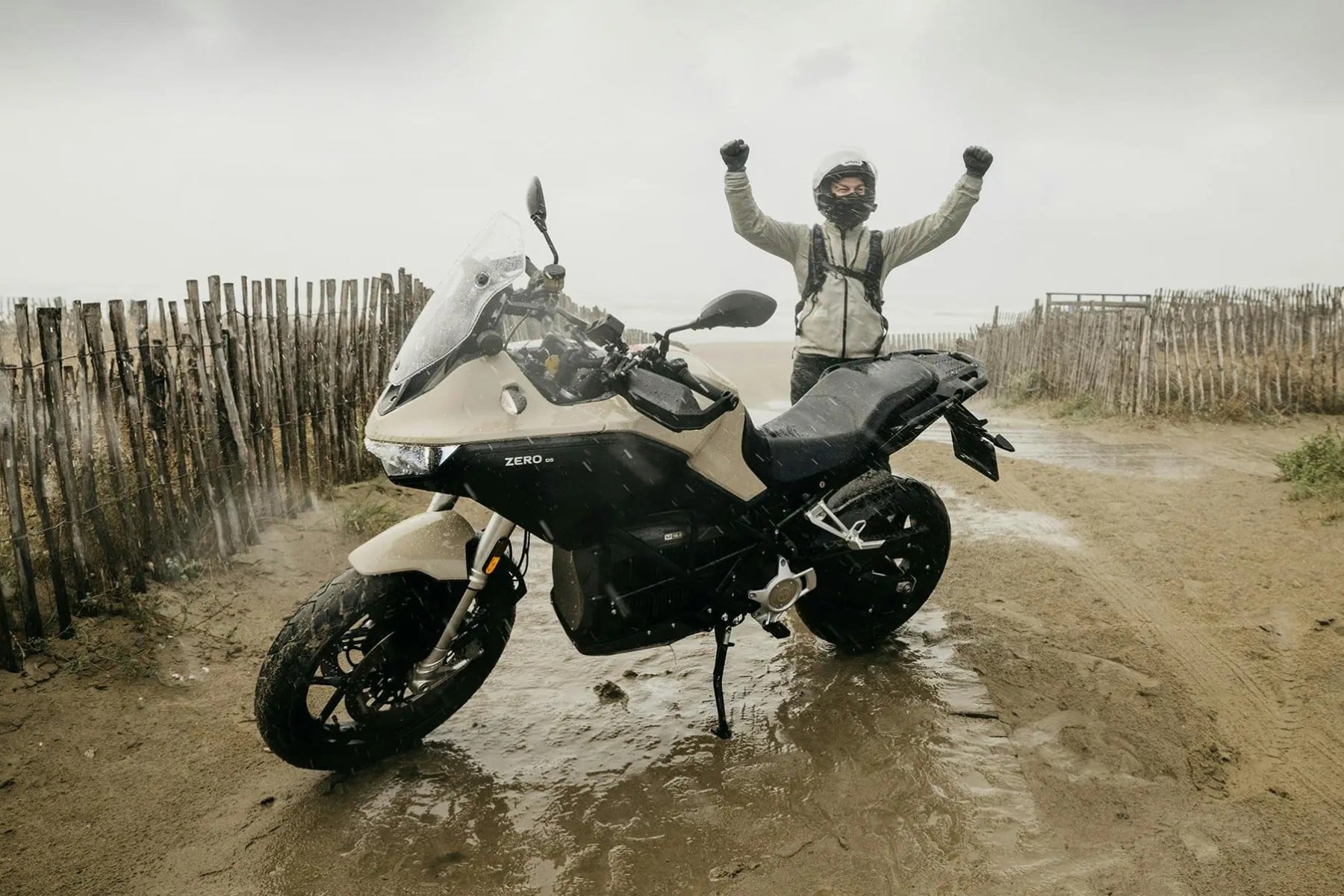 Zero DS Sets New 436.5 km Electric Motorcycle Range Record