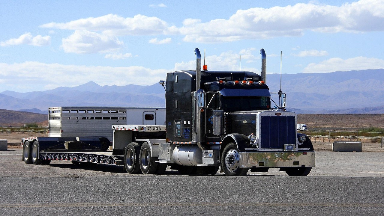 Peterbilt's TX-18 Pro: Lighter Drivetrain Delivers Fuel Savings and Payload Gains