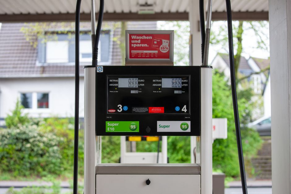 Germany's Biofuel Bet: A Pragmatic Path for Combustion Engines?