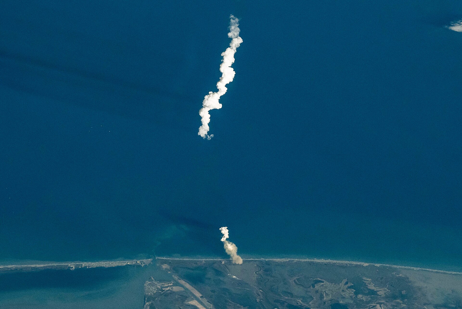 Starship İlk Kez Yörüngeye Ulaştı: Motor Arızasına Rağmen Tarihi Adım
