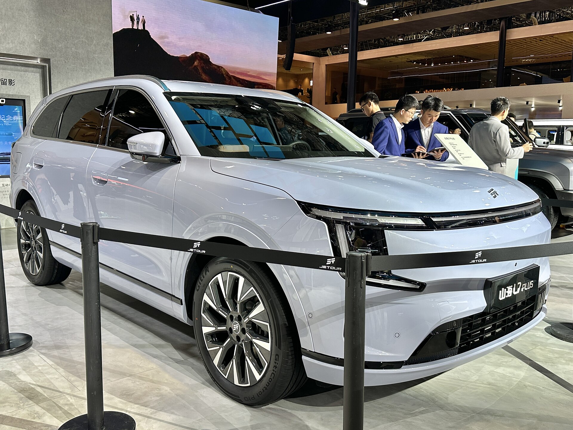 JETOUR Bets on Hybrid SUVs and Local Ties to Crack Malaysia