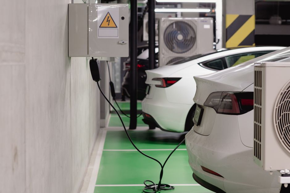 Why Next-Gen xEVs Need Smarter HV/LV Power Conversion