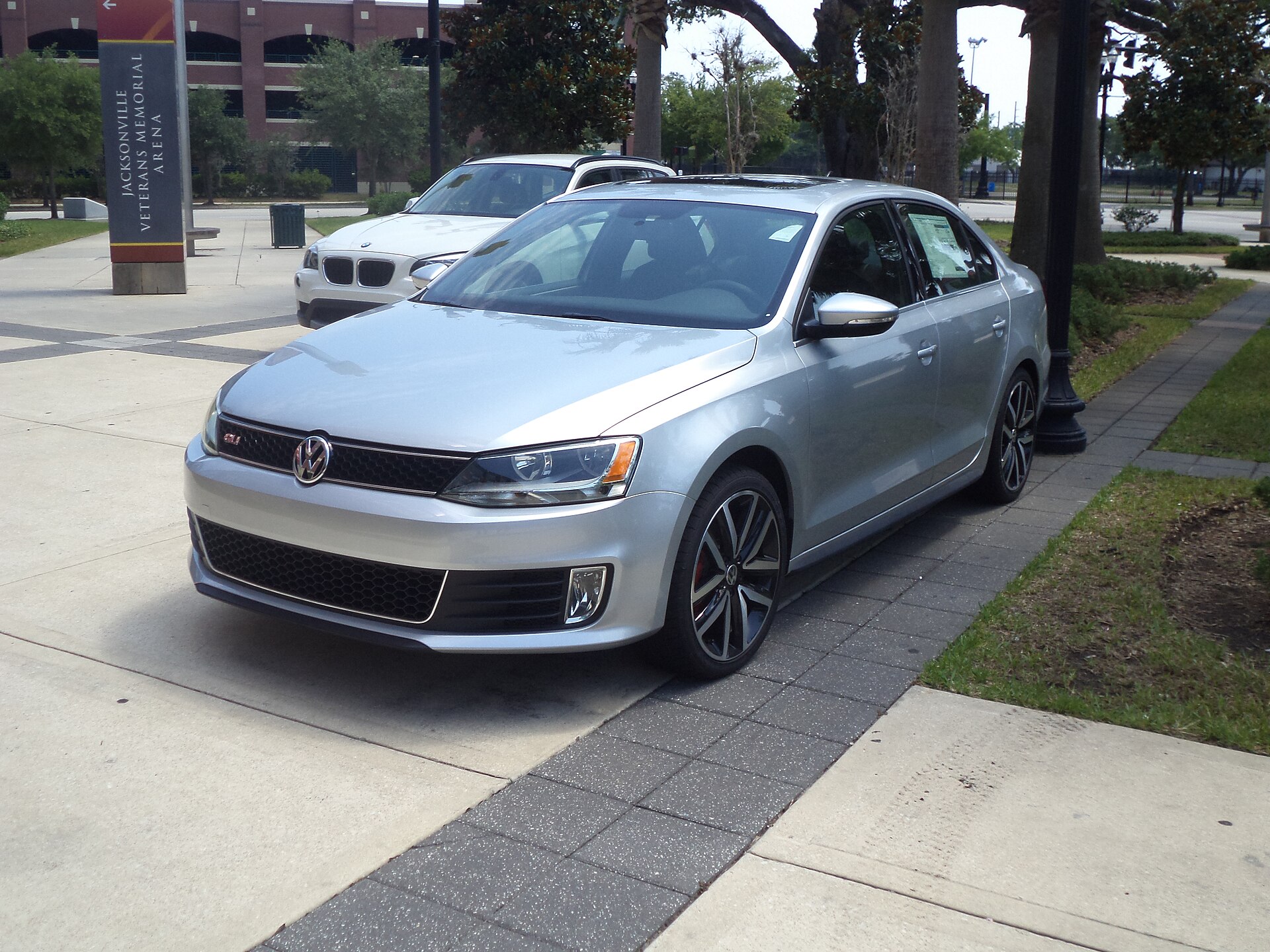 Jetta Kicks Off M6 Pre-Sales in China, Its First EV Starts Near $12,000