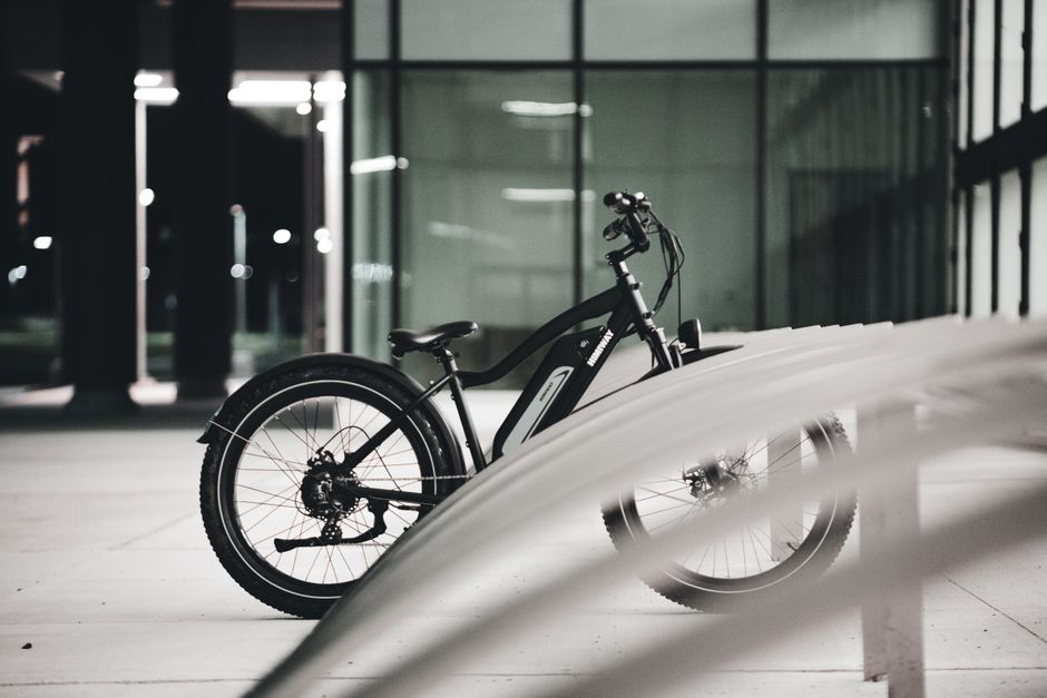 Comodules neuer Astra-Tracker behält Ihr E-Bike bis zu einem Jahr im Blick
