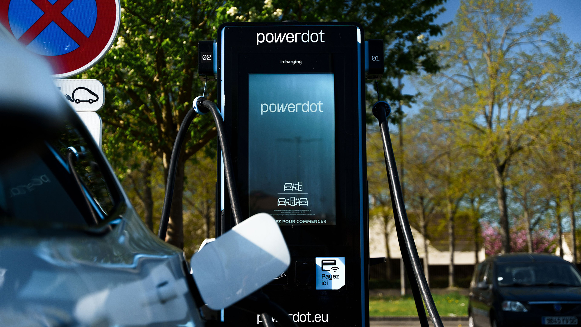 Powerdot Turns On Plug & Charge at 7,000 European Charging Points