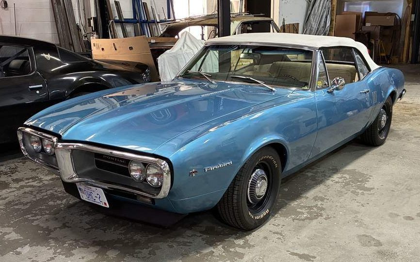 Nadir Bir Kuş: OHC Motorlu 1967 Pontiac Firebird Cabrio
