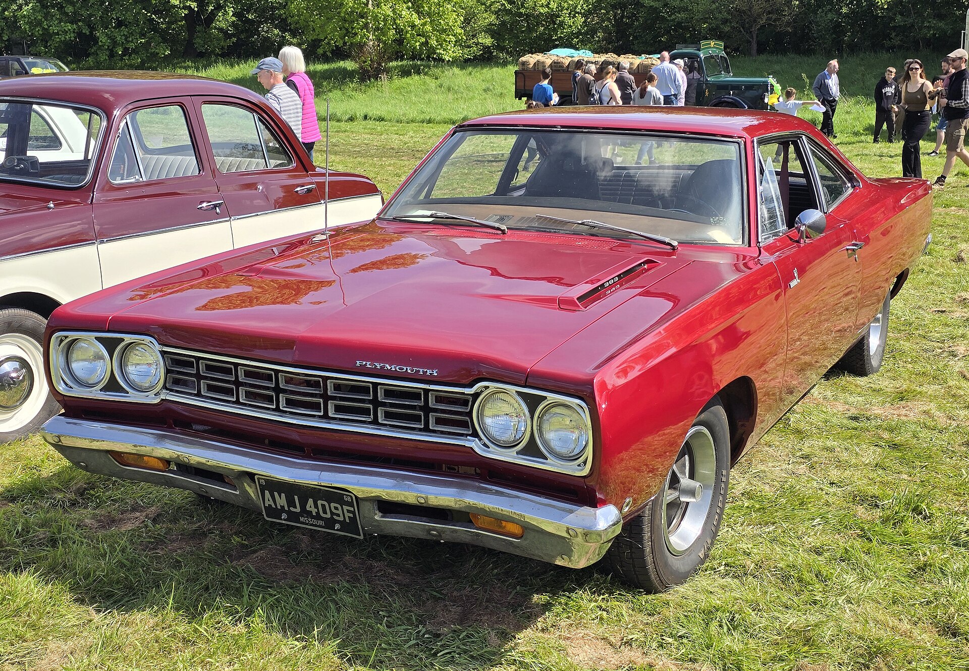 Ormana Terk Edilmiş 1972 Plymouth Road Runner: 5.000 Dolarlık Çürümüş Efsane