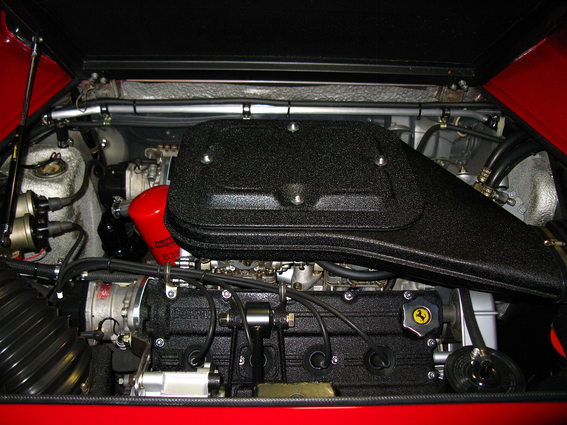 1975 Ferrari Dino 308 GT4, Manüel V8 Fiyatları Yükselirken Satışa Çıktı