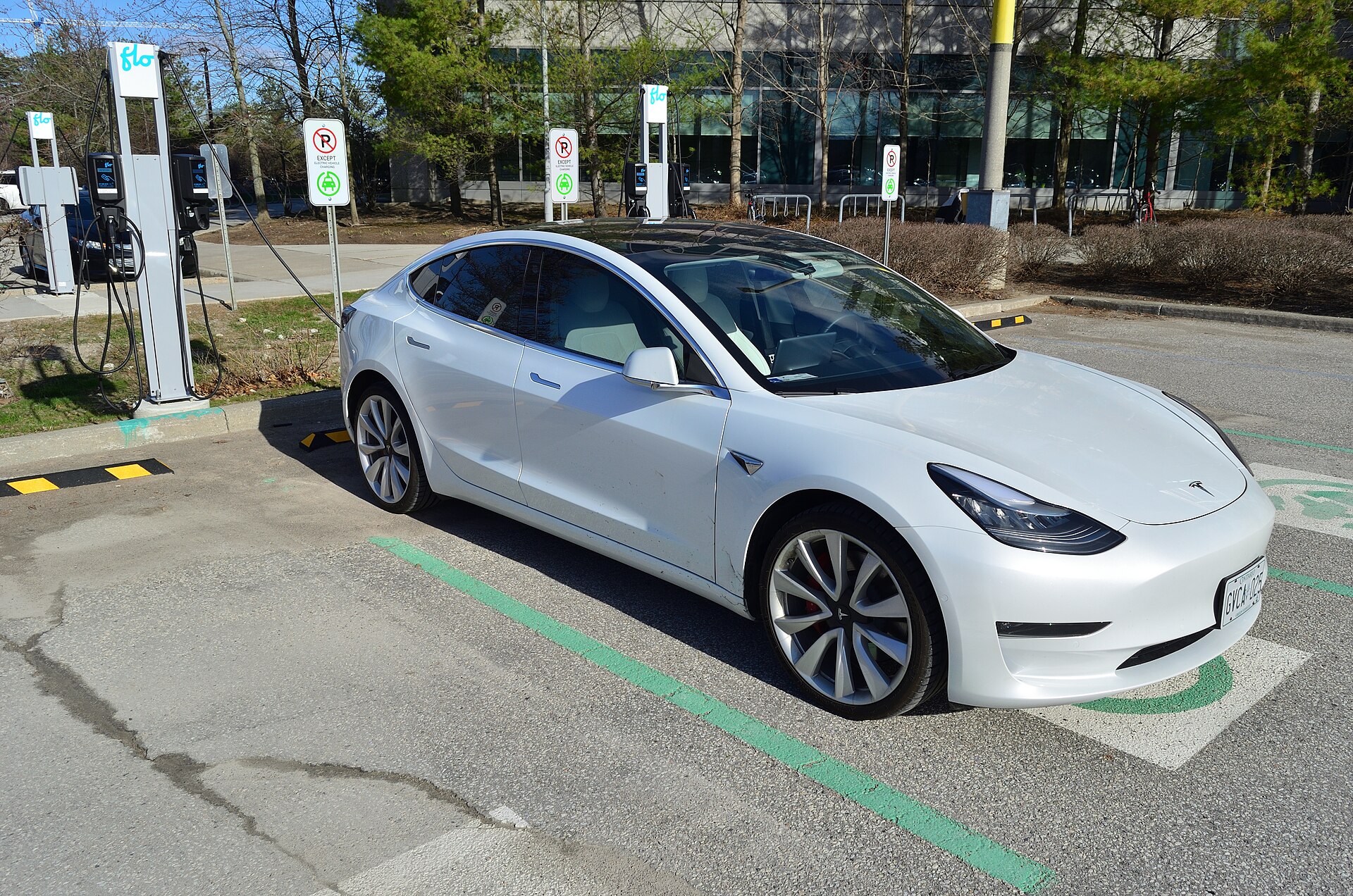 Tesla Scales Back 'Full Self-Driving' Branding in Europe as Regional Revenue Slides 10%