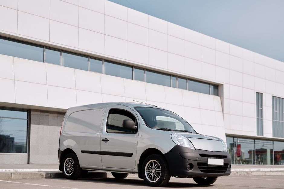 Renault Trafic E-Tech Electric Steers the Course at Hanover for Light Commercial Vehicles