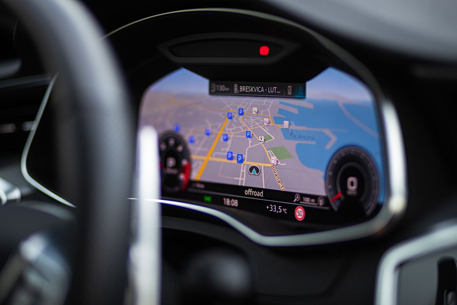 BMW Maps führt Navigation und ADAS in einer einzigen 3D-Anzeige zusammen