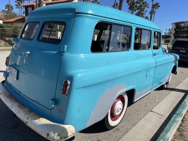 Task Force Döneminin Sonu: 1959 Chevrolet Apache Suburban Satışta