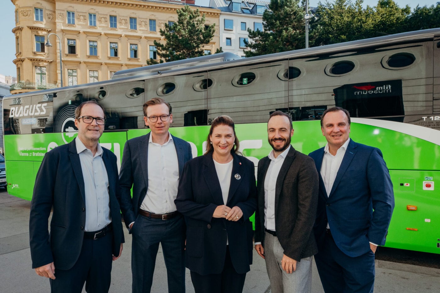 FlixBus Puts Eight Electric Coaches on Vienna–Bratislava Schedule