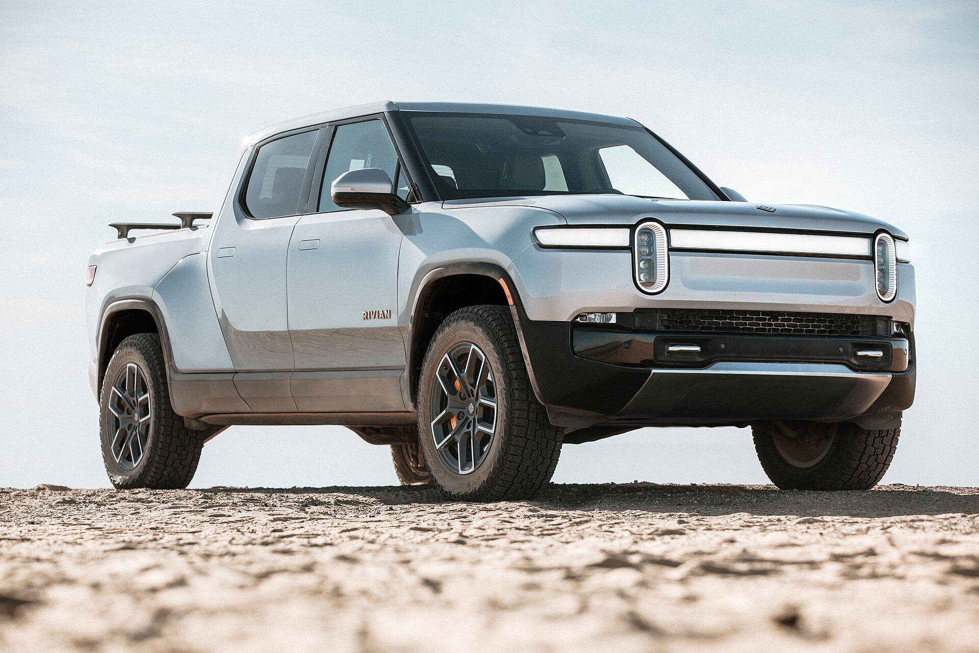 Rivian, Araçlarına Üçüncü Taraf Yapay Zeka Ajanlarını Açıyor