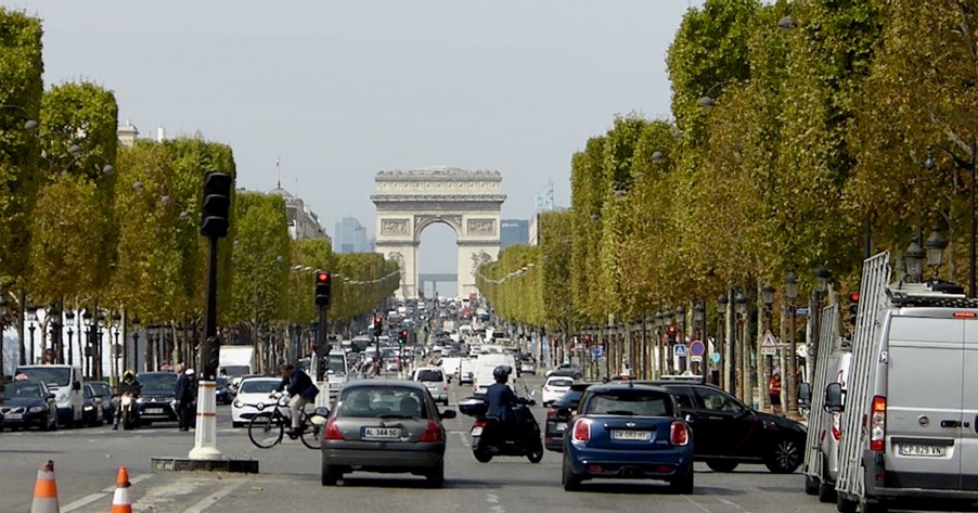 France and Germany Strike Deal to Weaken EU's 2035 Combustion Engine Phase-Out