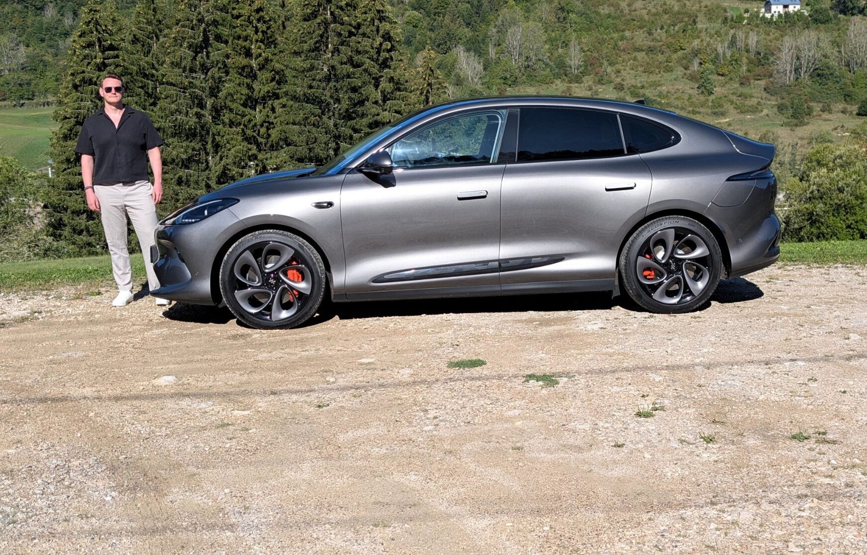 MG IM6 İlk Sürüş: 751 hp, Hava Süspansiyon ve 60.990 Euro