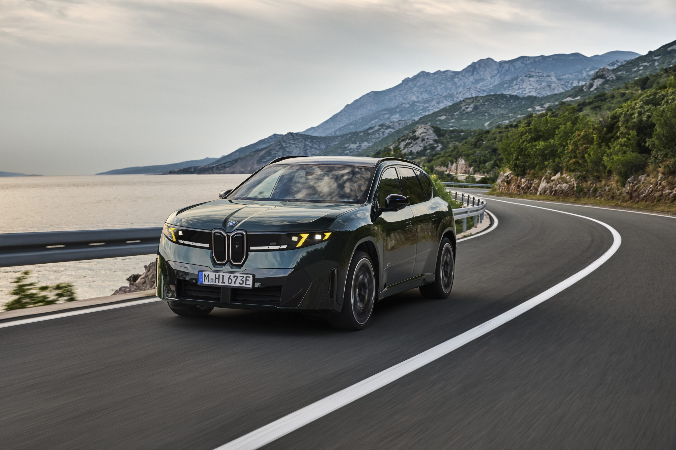 BMW iX3 M60 xDrive Tanıtıldı: Neue Klasse'nın En Güçlü SUV'u