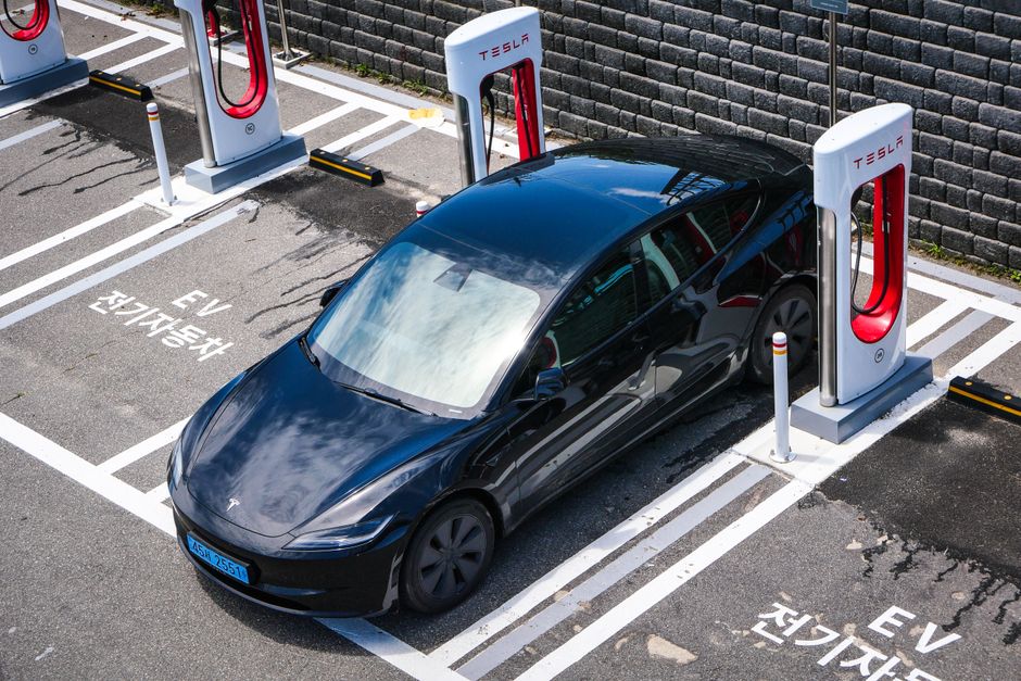 Tesla's $8.5T Payday Hinges on Musk's Compensation Target