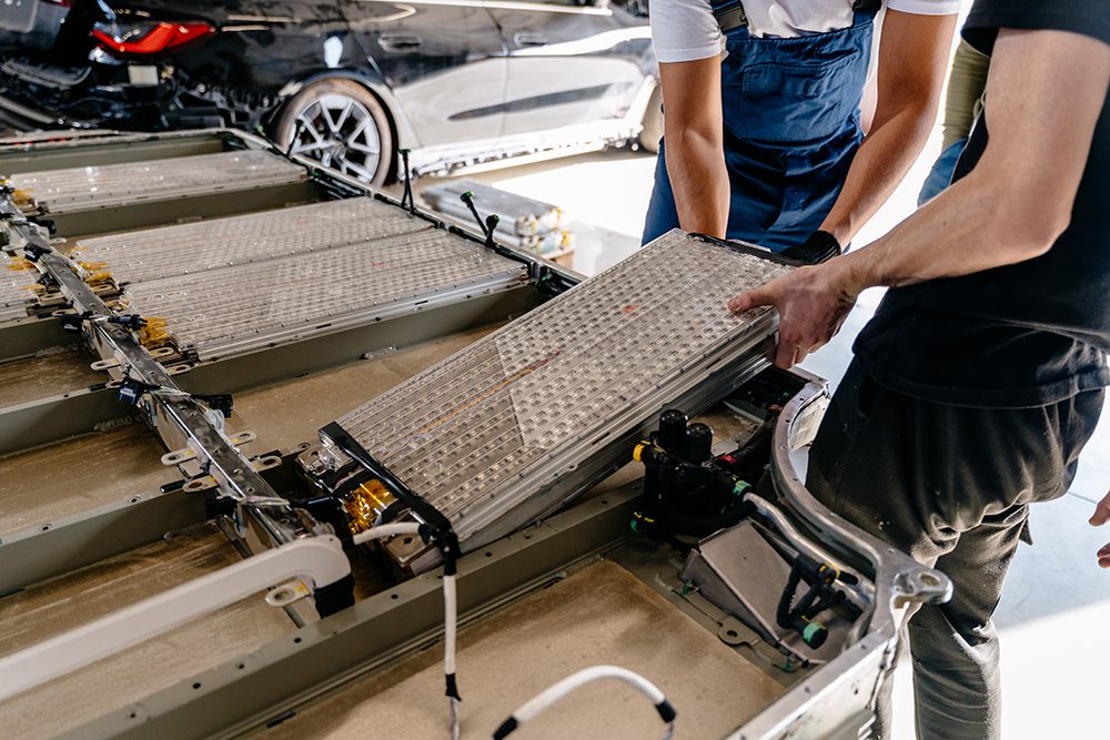 Autocraft's REVIVE Battery Repair Workshops Take Home Automechanika Green Award