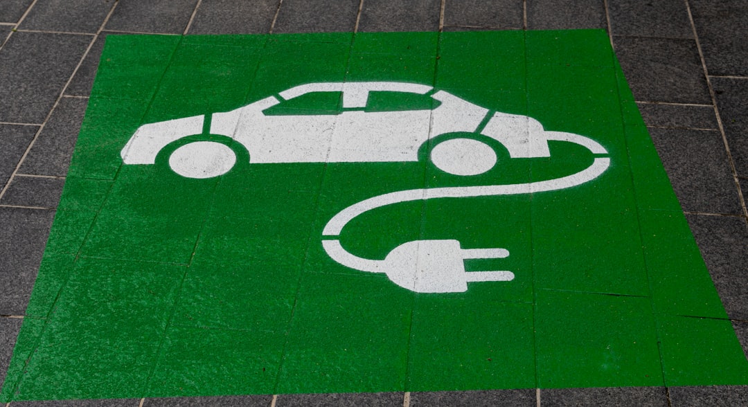 BYD's Flash Charging Network Surpasses 10,000 Stations Milestone